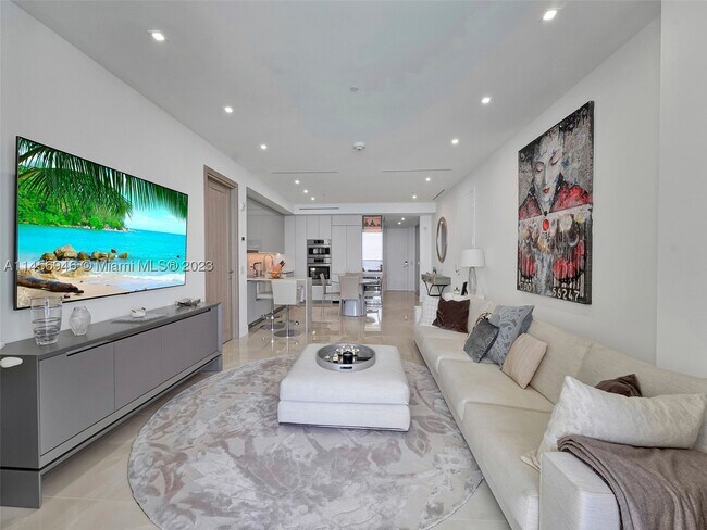Building Photo - 9703 Collins Ave