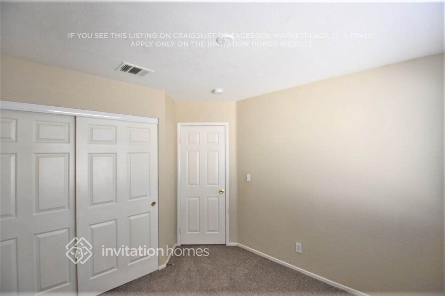 Building Photo - 502 Landmark Ln