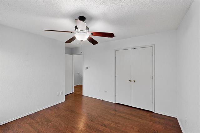Building Photo - 2316 White Oak Dr