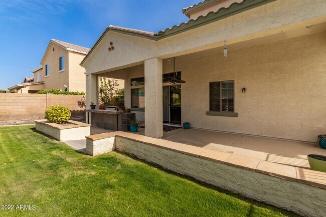 Building Photo - 3144 E Lynx Way