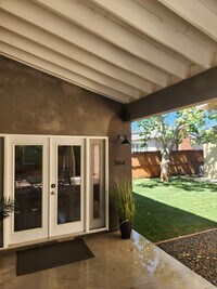 Building Photo - Upgraded Home Next to Chapman University