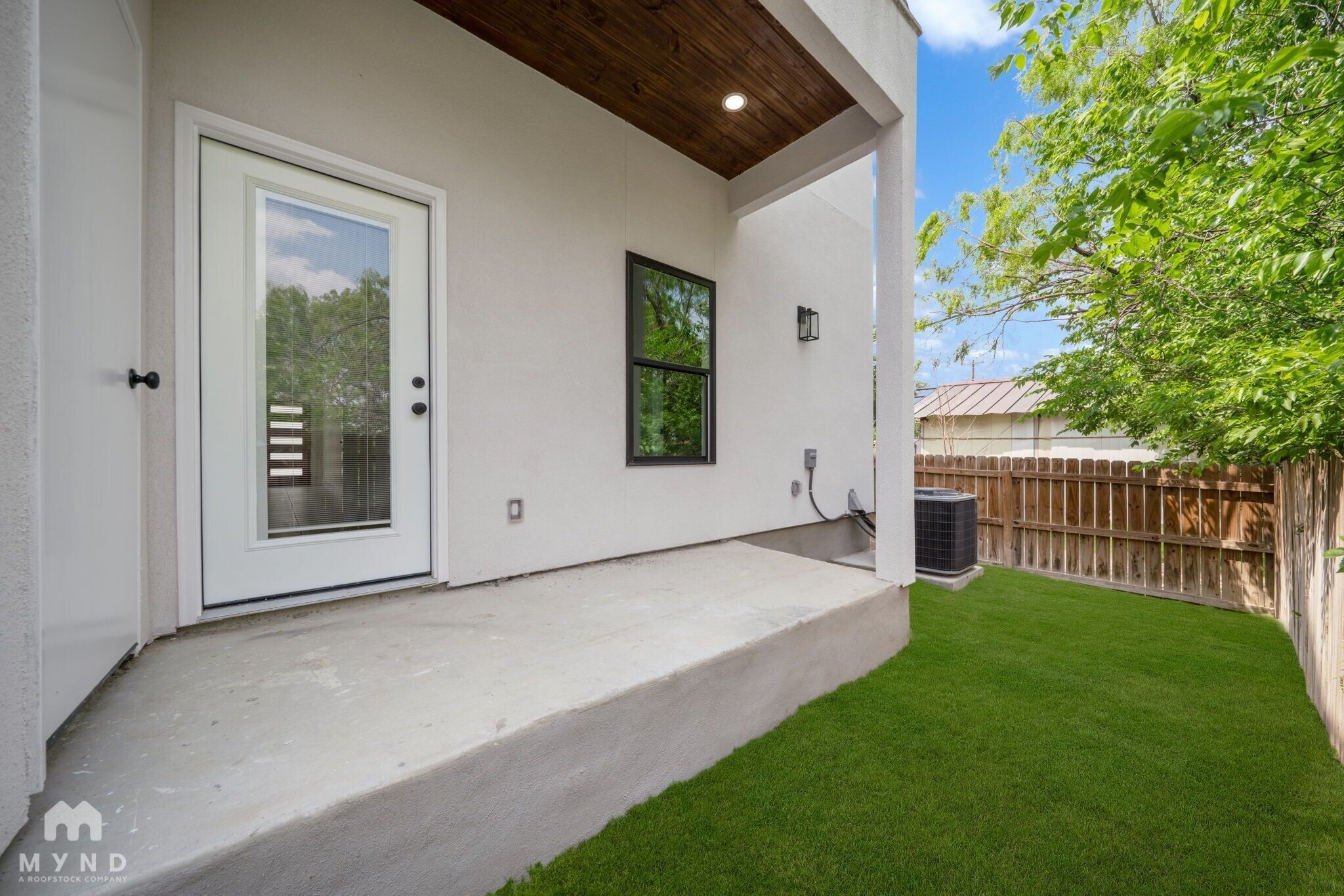 Building Photo - 247 Princeton Ave