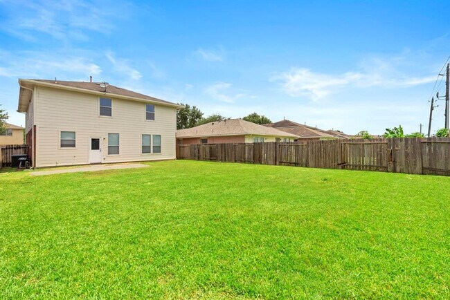 Building Photo - 13935 Maleewan Ln
