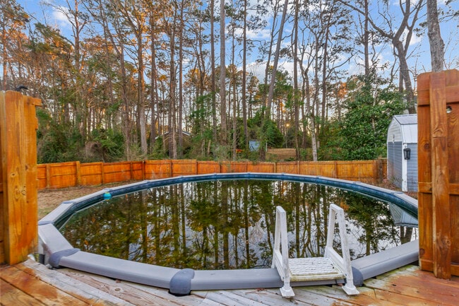 Building Photo - 214 Manchester Rd