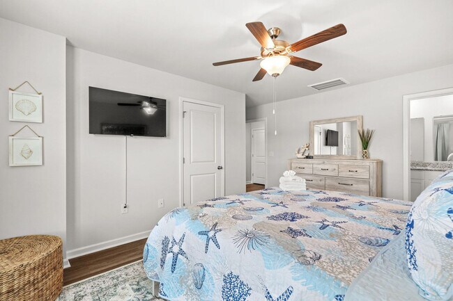 Building Photo - 332 Bayou Loop