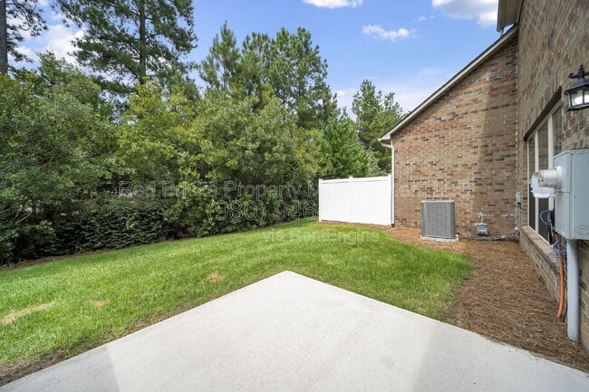 Building Photo - 3129 Hartson Pointe Dr