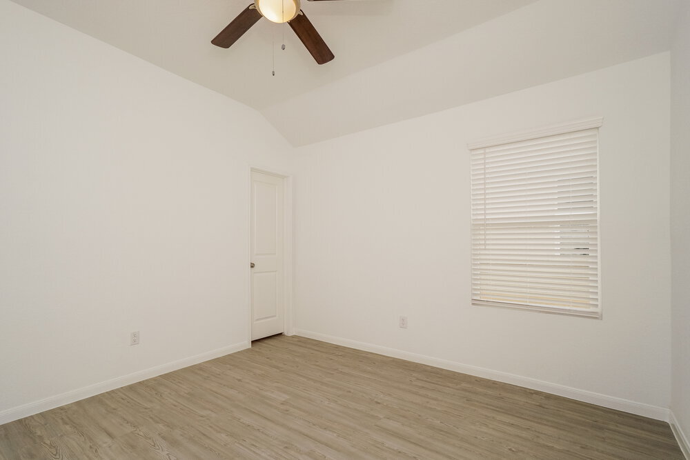 Building Photo - 9923 Pears Ml