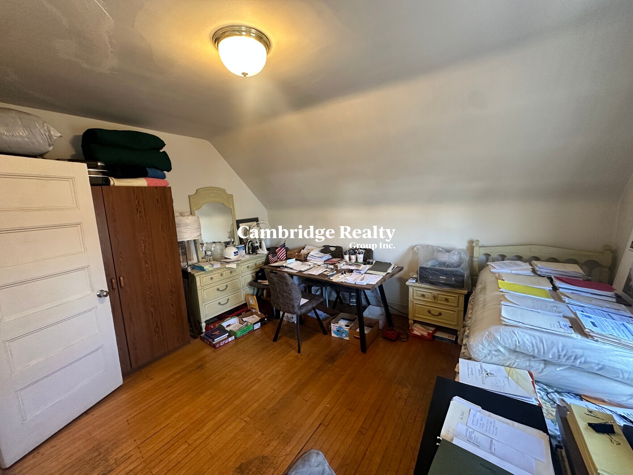 Building Photo - 147 Willow Ave