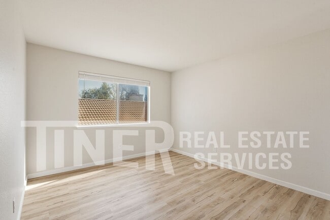 Building Photo - 11501 Pyrites Way