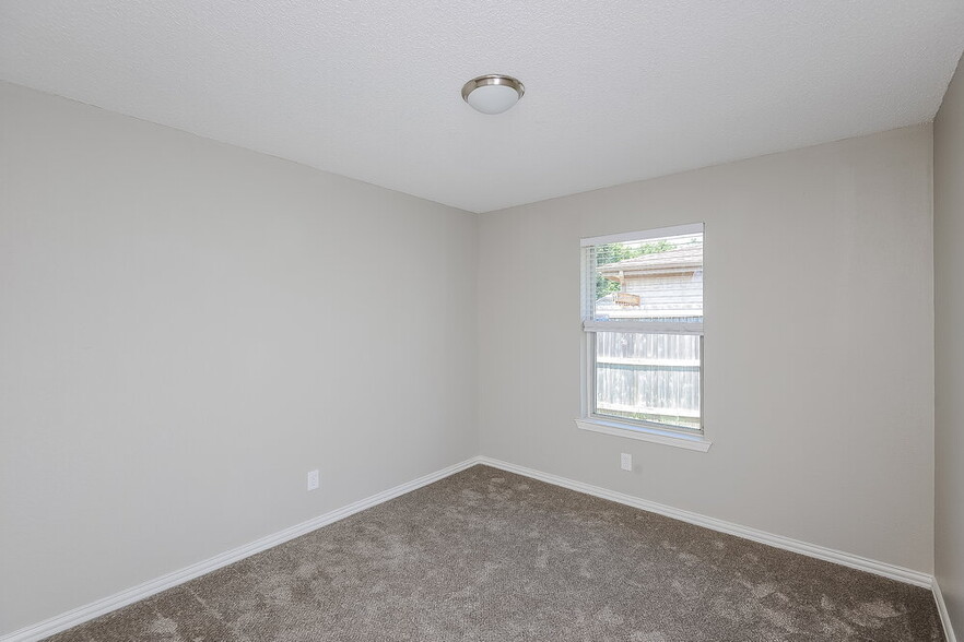 Building Photo - 9105 Cranwell Ct