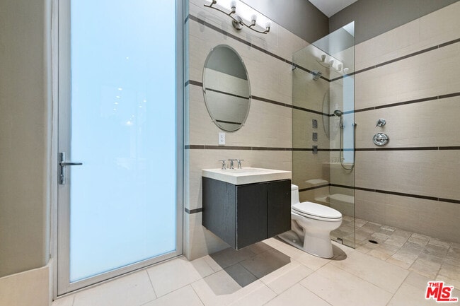 Building Photo - 4533 Estrondo Dr