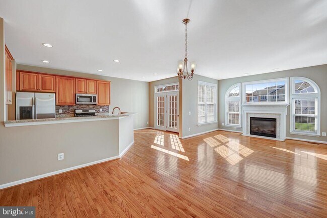 Building Photo - 43903 Thorncroft Terrace