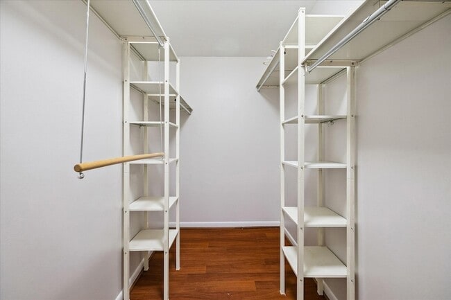 Building Photo - 9777 Larston St