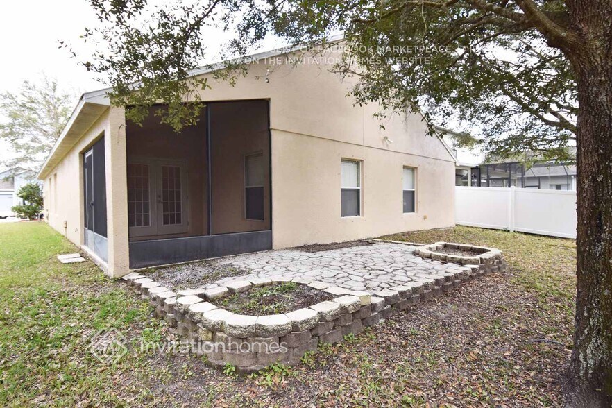 Building Photo - 1939 Darlin Cir
