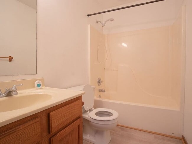 Building Photo - 7412 Pineleaf Dr