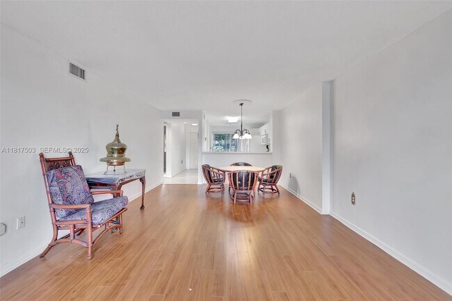 Building Photo - 7711 Trent Dr