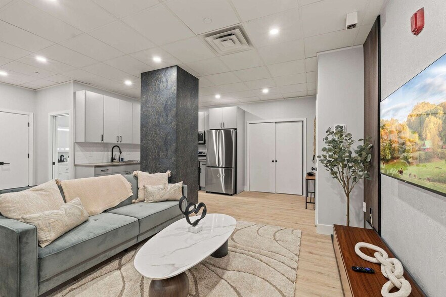 Building Photo - 117 N 15th St