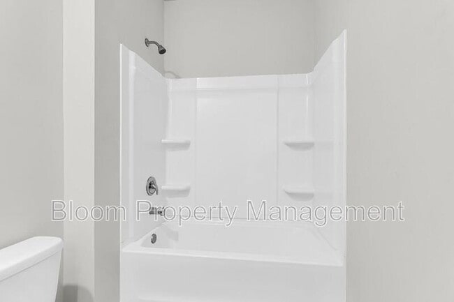 Building Photo - 151 Morning Vw Wy