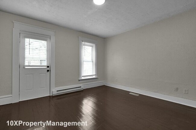 Building Photo - 362 N Garfield Ave