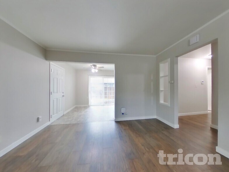 Building Photo - 6900 Coronation Ct