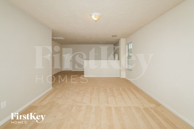 Building Photo - 29206 Legends Beam Dr