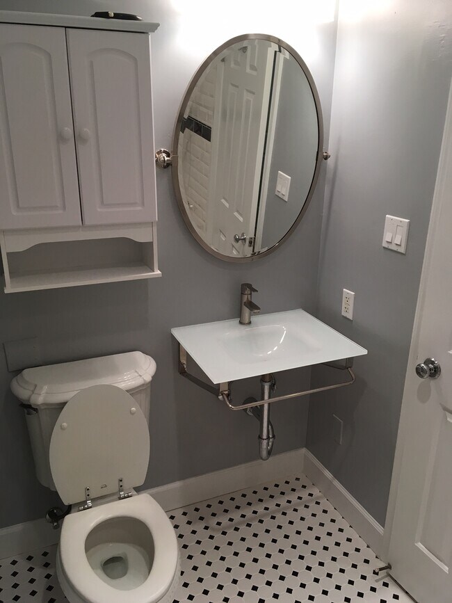 Renovated bathroom - 1331 Vermont Ave NW
