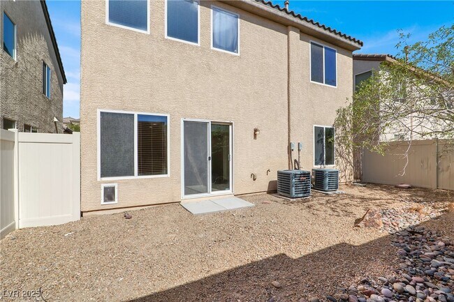 Building Photo - 9053 S Winthrop Springs Rd