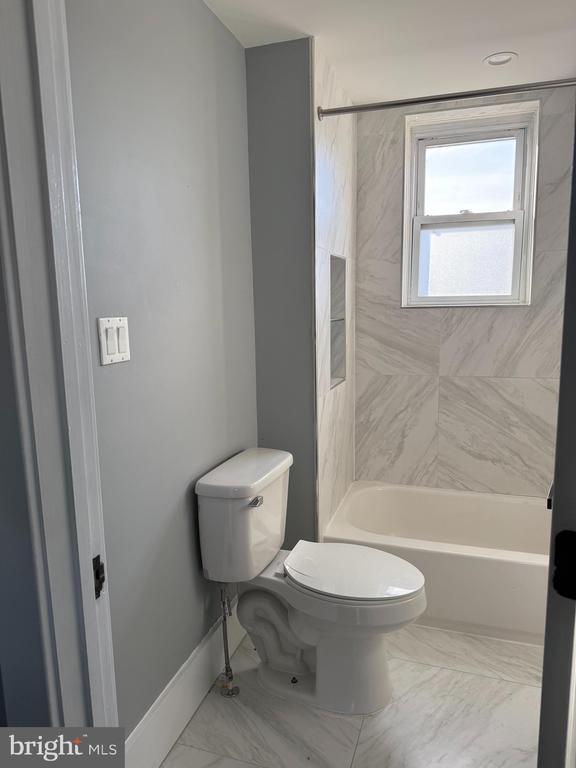 Building Photo - 2913 N St SE