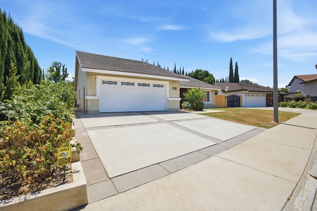 Building Photo - 17006 Countrypark Ln