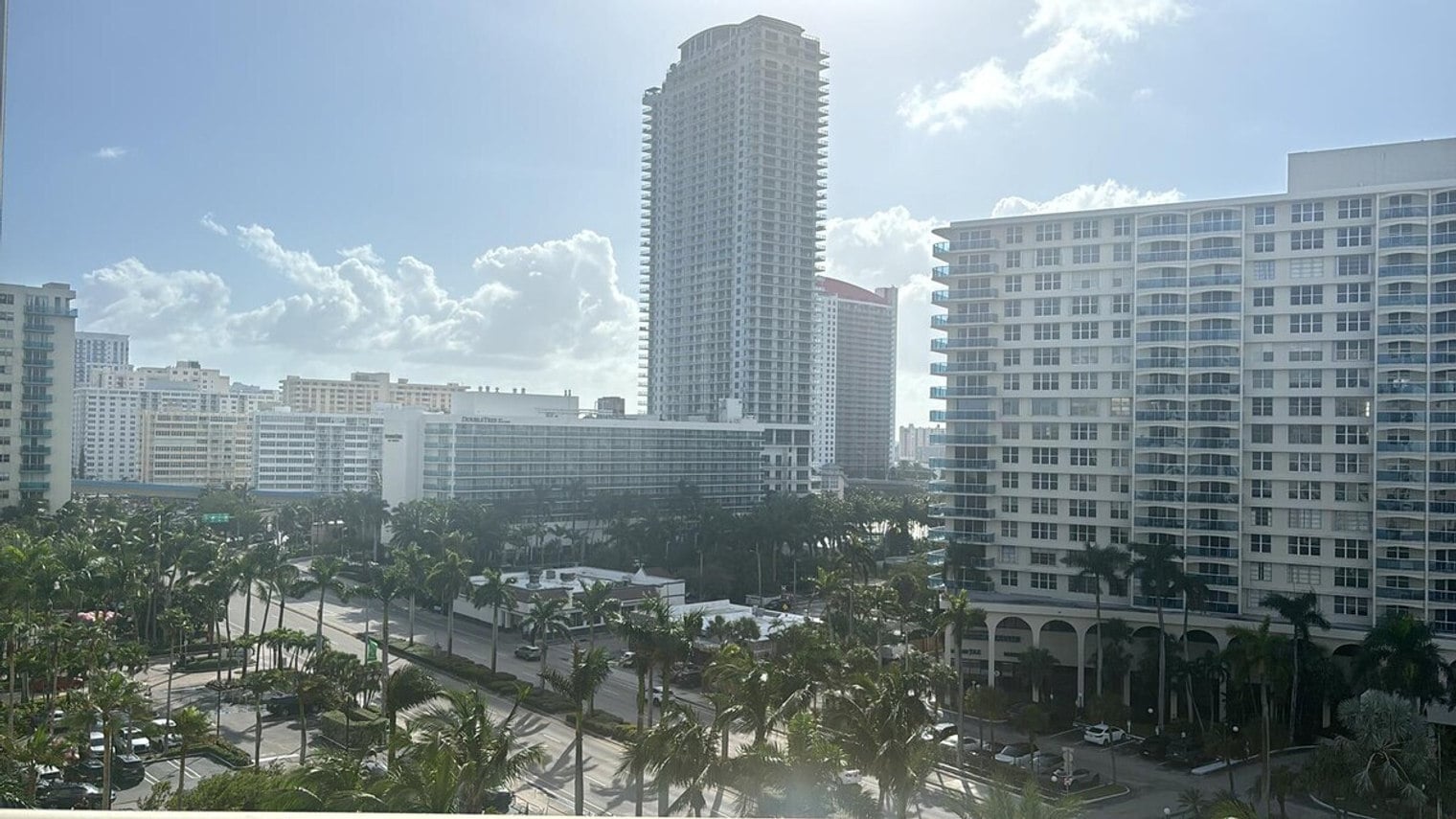 Building Photo - 3801 S Ocean Dr