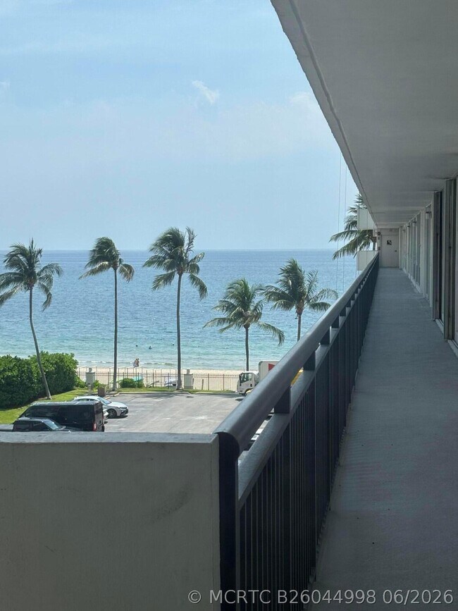 Building Photo - 4280 Galt Ocean Dr