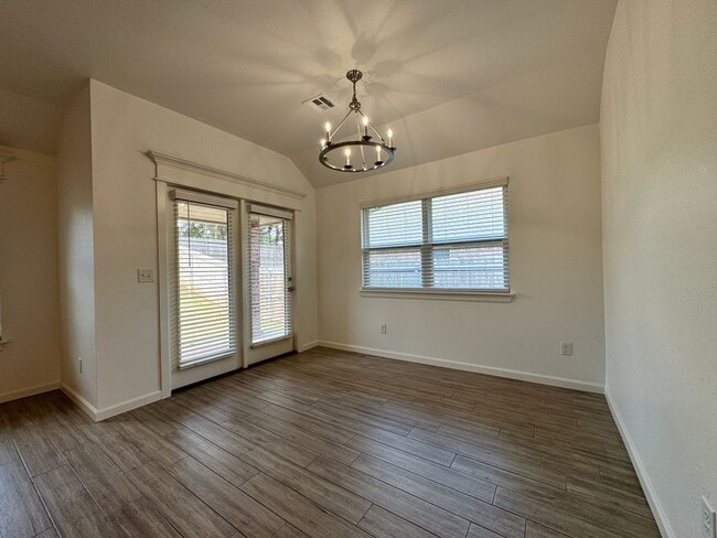 Building Photo - Beautiful 3 Bedroom Home in Azalea Farms in Noble
