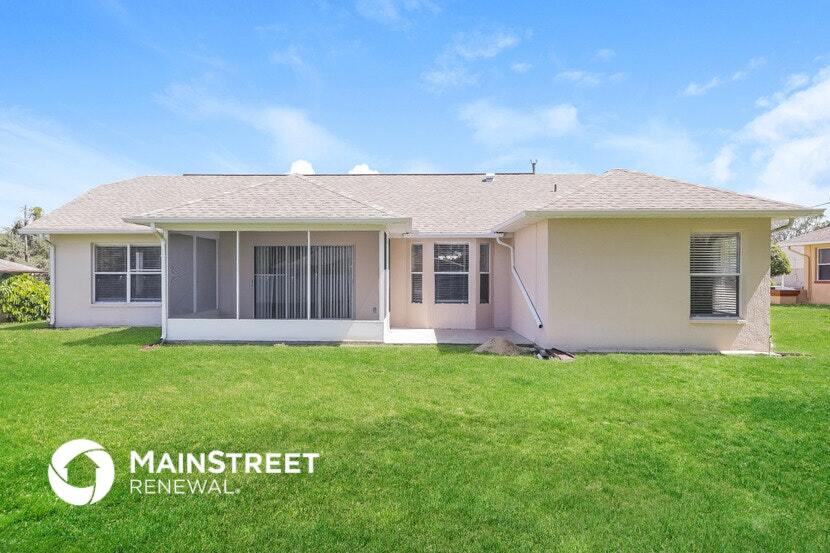 Building Photo - 8358 Natoma St