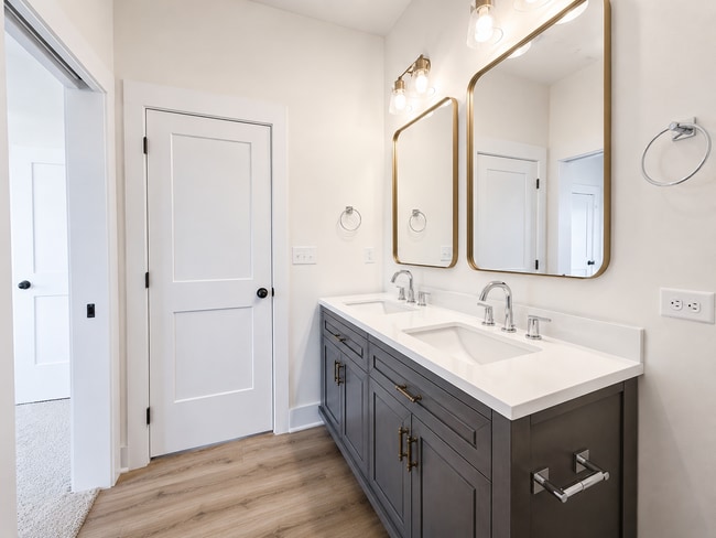 Building Photo - Sunsets, Skyline Views & Resort Living | Highbury's Premier 3-Bedroom Homes