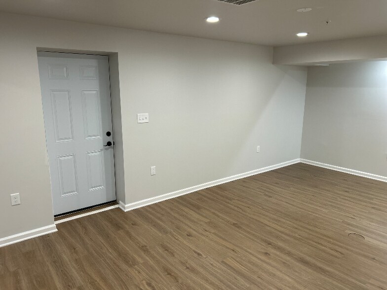 Building Photo - 7918 Sage Wy