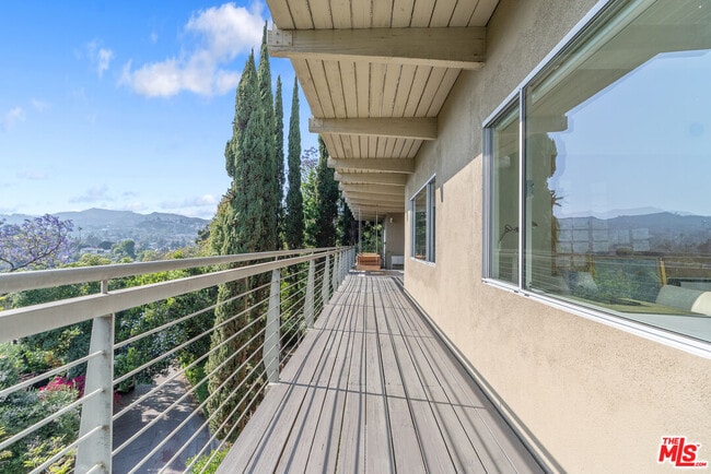Building Photo - 2479 Lanterman Terrace