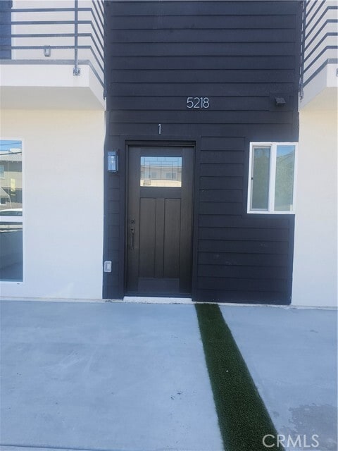 Building Photo - 5218 Auckland Ave