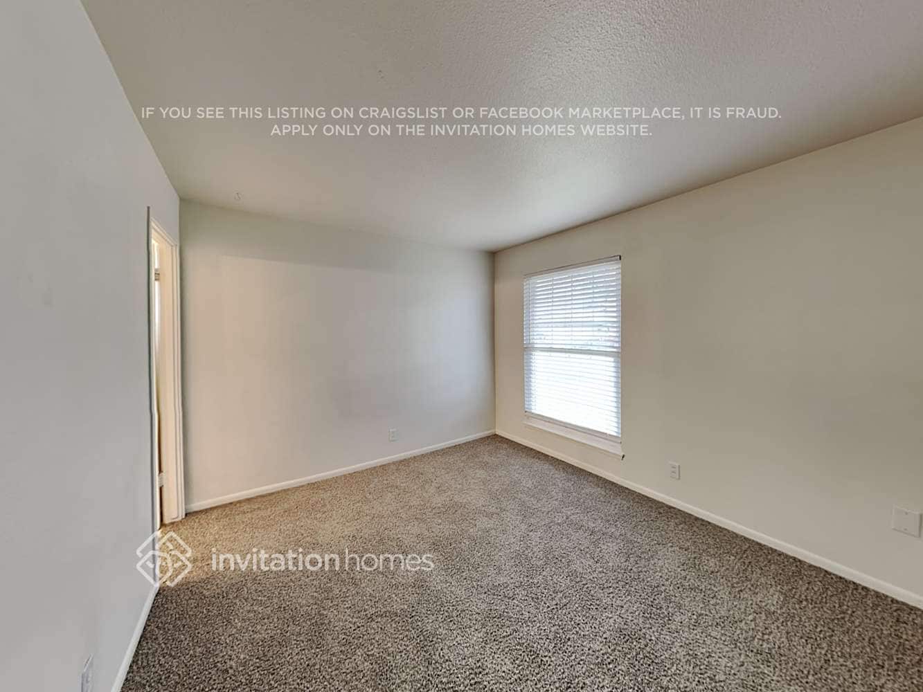 Building Photo - 10813 Oakton Way