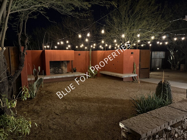 Building Photo - 1150 E 15th St