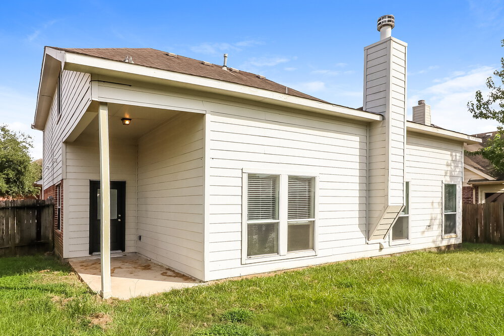 Building Photo - 10007 Barr Lake Dr
