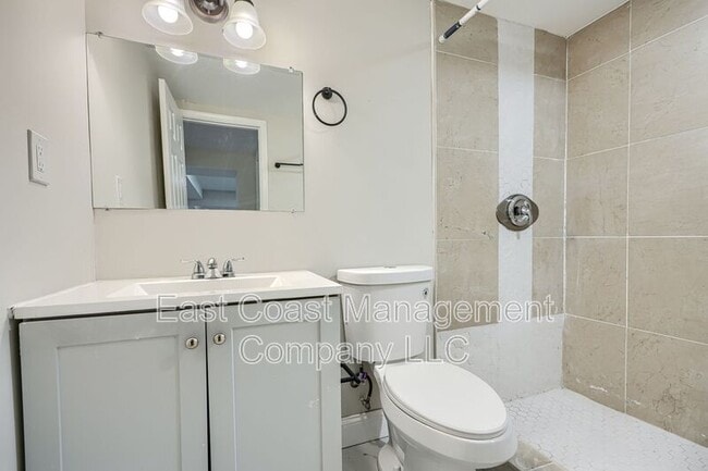 Building Photo - 4612 Schley Ave