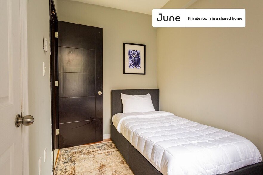 Primary Photo - Room in Shared 4 bed/1.5 bath home