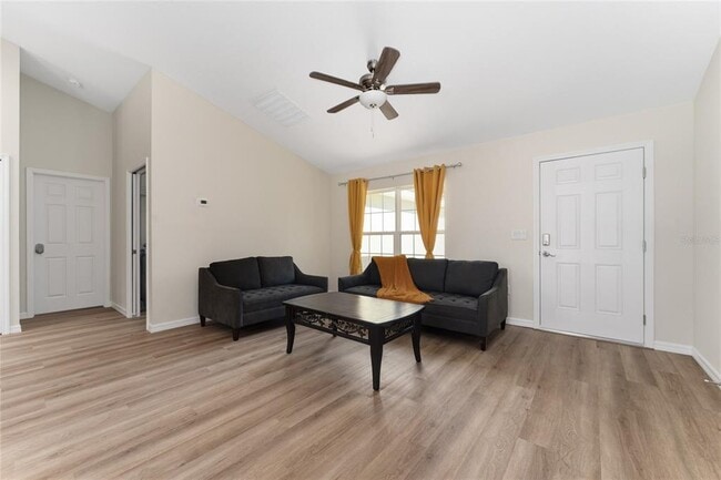 Building Photo - 14 Locust Loop Dr