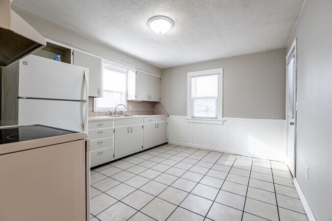 Building Photo - nre317