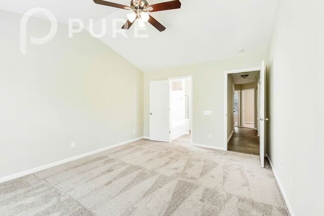 Building Photo - 1417 Chimney Rock Ct