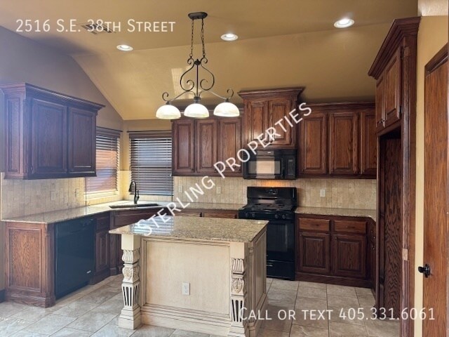 Building Photo - 2516 SE 38th St