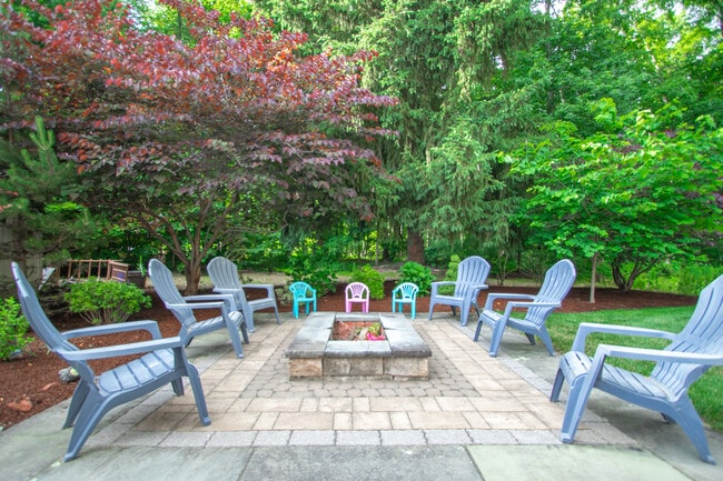 Building Photo - 22 Allen St