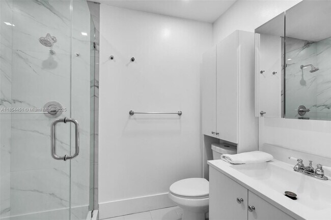 Building Photo - 17493 SW 142nd Pl