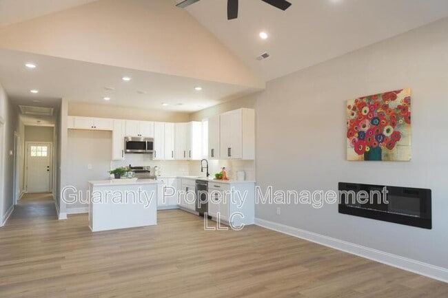 Building Photo - 99 St Matthews Rd