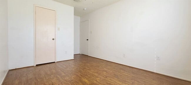 Building Photo - 14814 Earlswood Dr